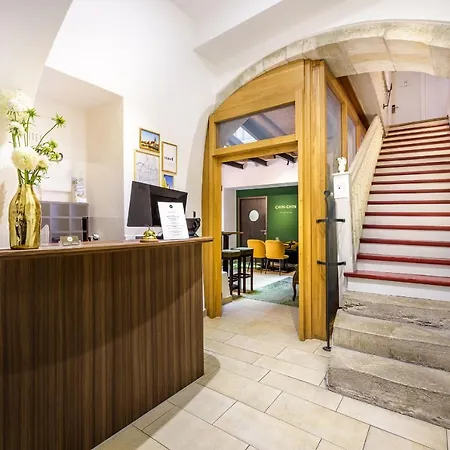 Chin-chin Ehemals Bohemian 4* Regensburg