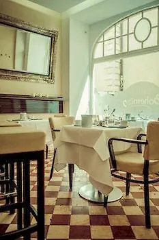 Chin-chin Ehemals Bohemian