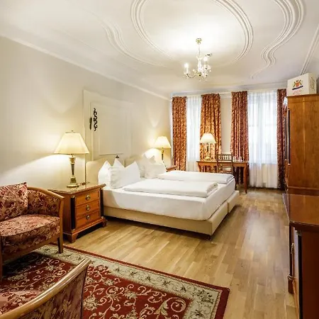 Chin-chin Ehemals Bohemian Hotel
