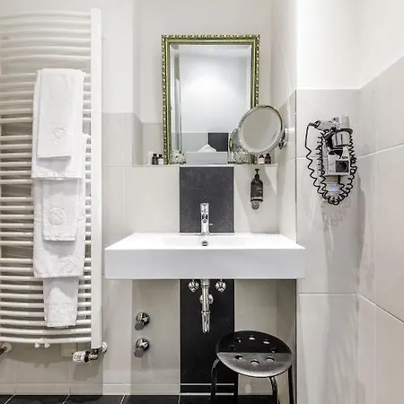 Hotel Chin-chin Ehemals Bohemian 4*