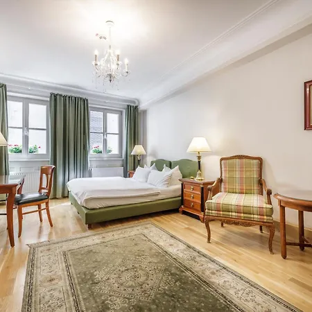 Chin-chin Ehemals Bohemian Hotel Ratisbona