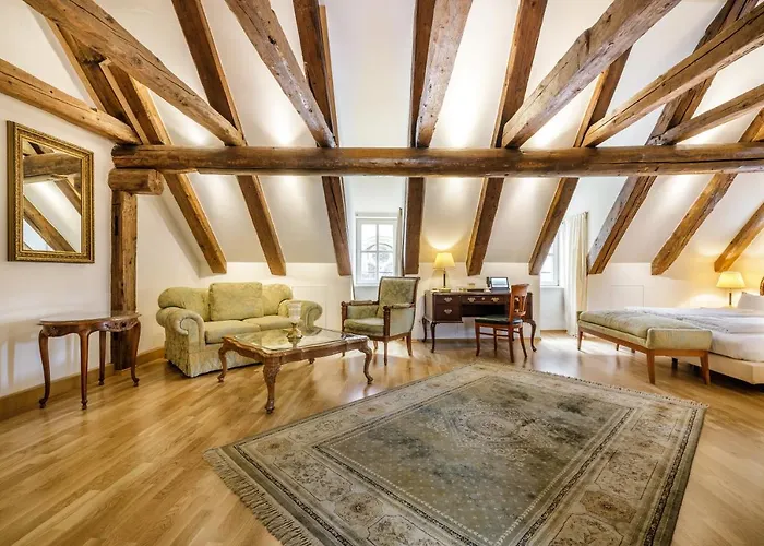 Chin-chin Ehemals Bohemian 4*