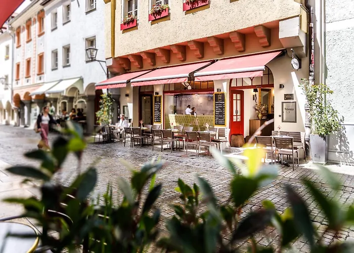 Chin-chin Ehemals Bohemian 4* Regensburg